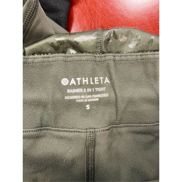 Athleta Rainier 2 In 1 Tight Athletic Legging Short Combo sz S EUC Dark Green - Picture 10 of 11